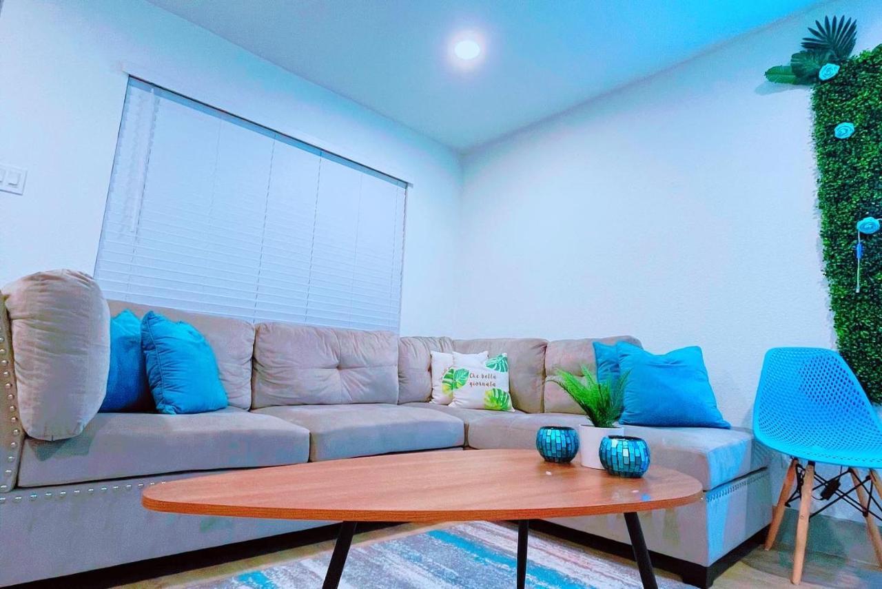 Modern Santorini Suite Houston Nrg Tmc Luxurious Walkable Экстерьер фото
