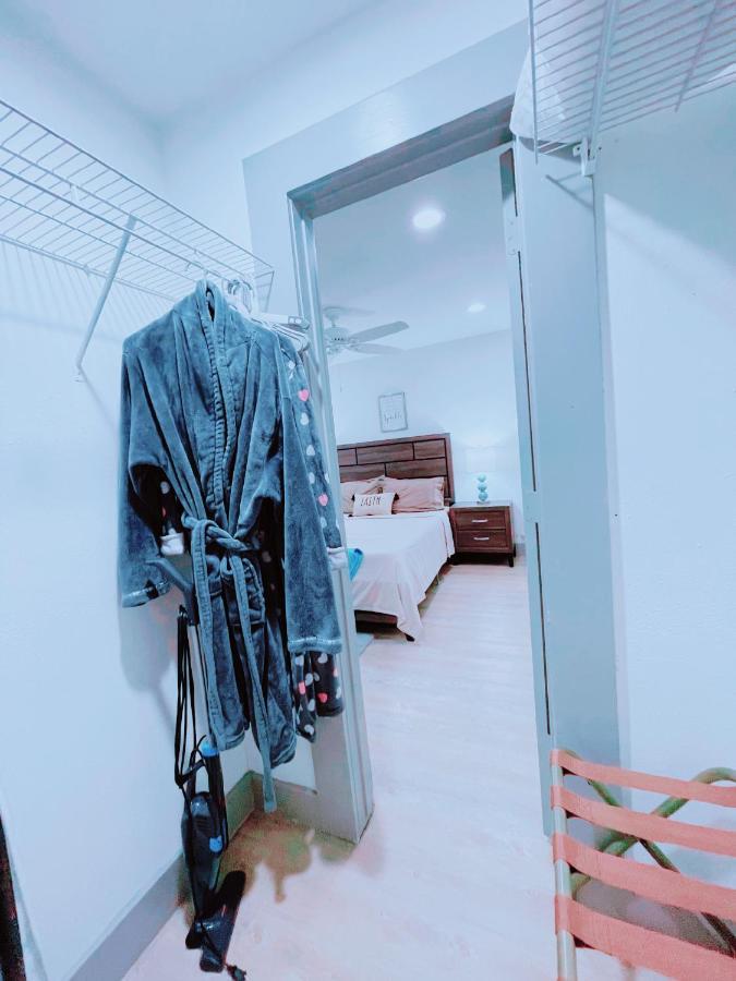 Modern Santorini Suite Houston Nrg Tmc Luxurious Walkable Экстерьер фото