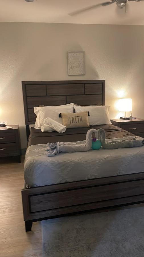 Modern Santorini Suite Houston Nrg Tmc Luxurious Walkable Экстерьер фото